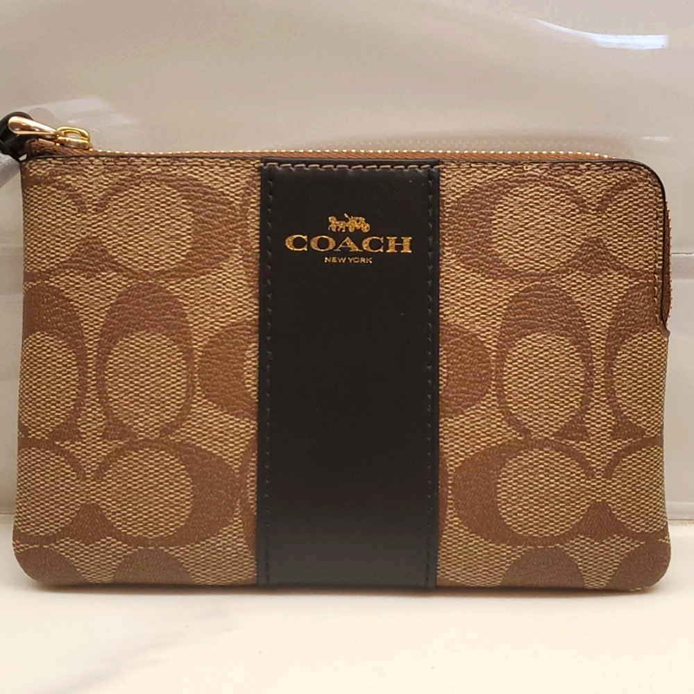 NWT Coach Corner Zip Wristlet In Signature Canvas
